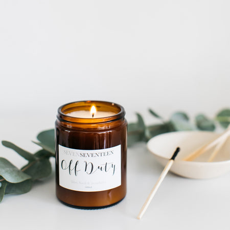 'White Linen' Scented Candle